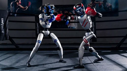 China celebra primer torneo de boxeo con robots humanoides