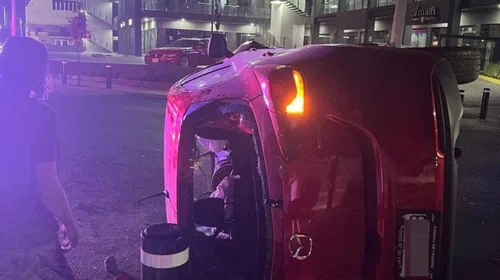 Sobrevive de milagro: joven choca contra muro en Monterrey