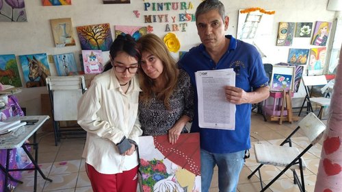 Claman padres por ver a su hija; la tienen en un refugio de CDMX