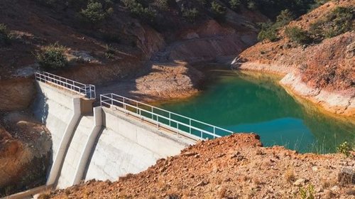 Clausuran proyecto de construcción en presa de Ocotlán, Oaxaca
