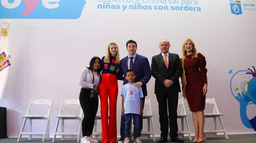 Incluyen en cobertura universal implantes para sordera infantil