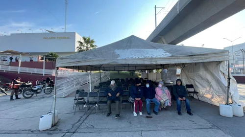Cobran pensión del Bienestar en Guadalupe pese al frío
