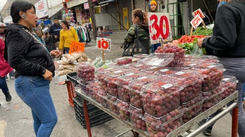 Ya comenzó la compra de uvas para recibir al año nuevo