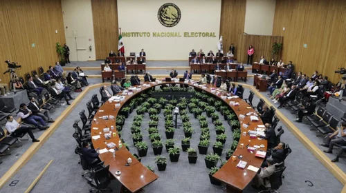 Avalan reparto de plurinominales en el Congreso