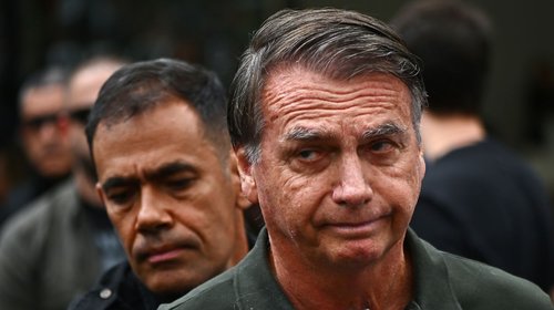 Concede arresto domiciliario a Jair Bolsonaro tras neumonía