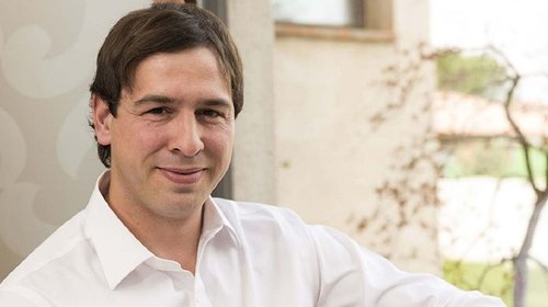 Condenan a hermano del presidente Pedro Sánchez por prevaricación
