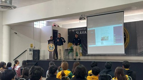 Concientizan a estudiantes sobre delitos de amenazas telefónicas