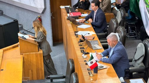 Aprobarían Nueva Ley de Educación con voto de MC en contra