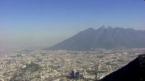 Persiste la mala calidad del aire en la metrópoli regia