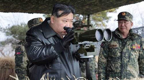 Corea del Norte lanza misil balístico al océano en nuevo ensayo