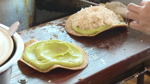 Alza en aguacate golpea a negocios; aumentarían precios