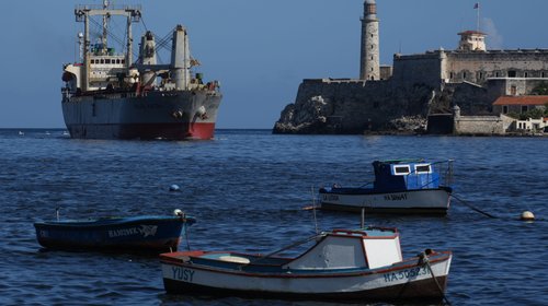Recibe Cuba ayuda humanitaria de Colombia ante crisis energética