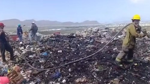 Respuesta oportuna evita propagación de fuego en Saltillo