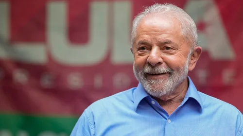 Dan alta a Lula da Silva tras cirugía por hemorragia cerebral