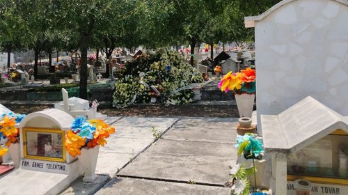 Dan último adiós a menor y padrastro víctimas en mitin de MC