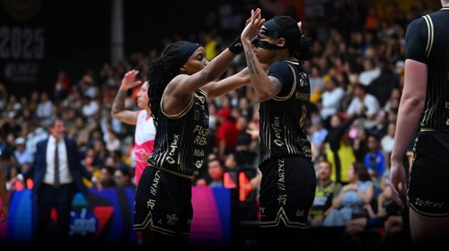 Fuerza Regia remonta y queda a un paso de la final de zona