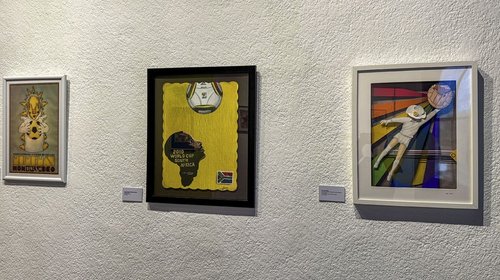 Artistas reinterpretan gráficas en 'De la cancha a la historia'