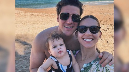 ¡De vacaciones! Disfrutan Mariana, Samuel y su hija en la playa