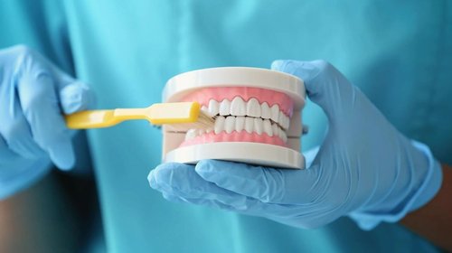 Caries y gingivitis, principales problemas bucales en Coahuila