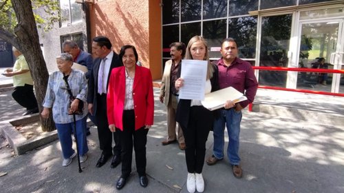 Denuncian maestros a líderes de la sección 50 ante Fiscalía