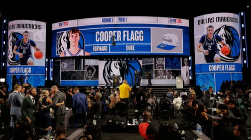 Cooper Flagg llega a Dallas como pick uno del Draft de la NBA