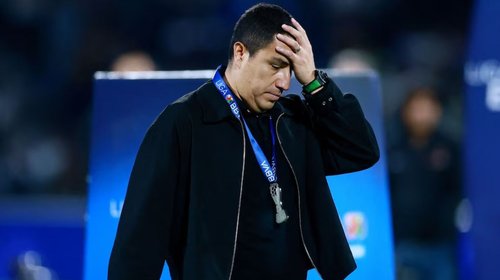 Pumas hace oficial la salida de Efraín Juárez