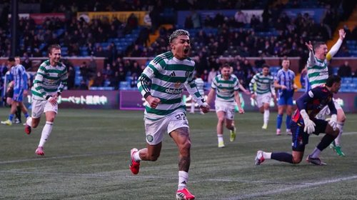 Celtic gana con gol de Araujo y siguen en la lucha por la liga