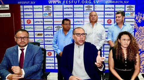Hermano de Bukele presenta candidatura a la federación de fútbol