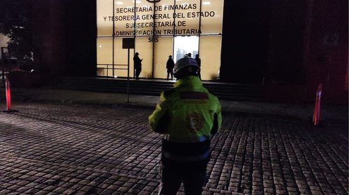 Desalojan Tesorería del Estado por amenaza de Bomba