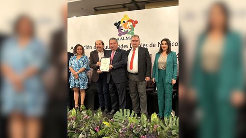 Designan a Quiroga vicepresidente de la asociación de alcaldes
