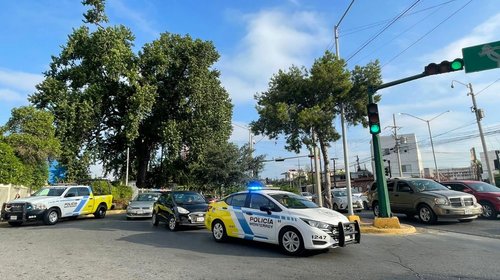 Despliegan operativo de seguridad en campus médico de UANL