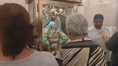 Abarrotan fieles visita a la Virgen de San Juan
