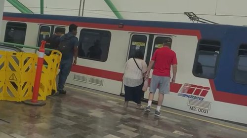 Denuncian falta de mantenimiento en estaciones del Metro