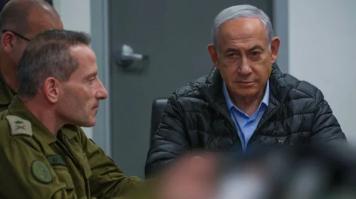 Disparan dos bengalas frente a casa de Benjamin Netanyahu
