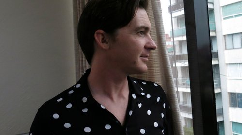 Drake Bell busca la verdad con su música para 'Non-Stop Flight'