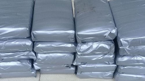 Incautan más de 400 kilos de cocaína tras aterrizaje en Argentina