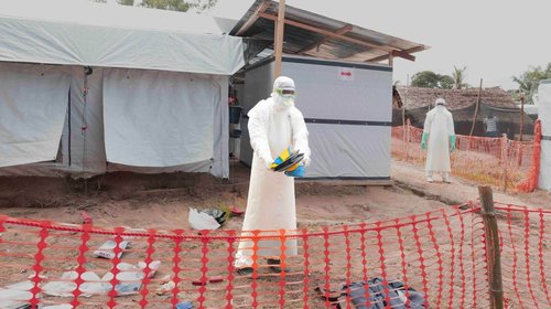 Reporta OMS 220 muertes sospechosas por brote de ébola en Congo