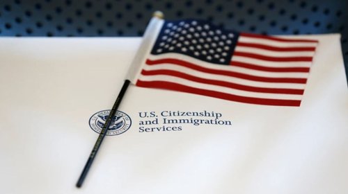 Exigirá EUA salir del país para tramitar green card