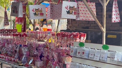 Temporada de graduaciones reactiva comercio en el centro