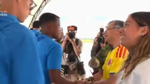 James Rodriguez niega foto a hija del presidente de Colombia