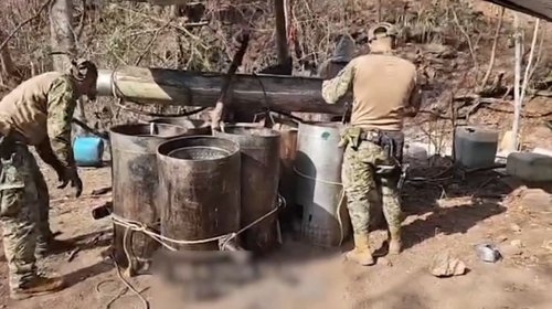 Catea Marina vivienda y decomisan 27 mil litros de hidrocarburo