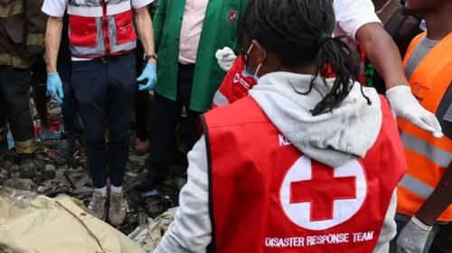 Derrumbe de mina de oro deja al menos 15 muertos en Kenia