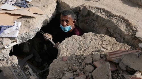 Acumulan 6,438 muertos por doble terremoto de Venezuela