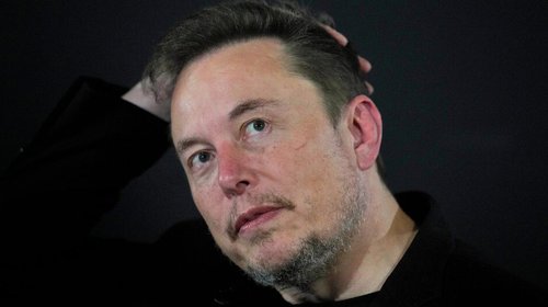 Elon Musk demanda a la empresa OpenAI y a su director
