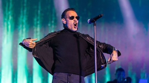 Regios entran en calor al ritmo de la salsa con Marc Anthony