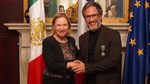 Francia galardona a Gael García Bernal por su trayectoria