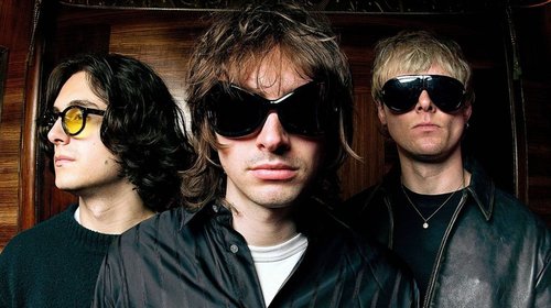 Gene Gallagher busca 'revivir el rock' con Villanelle