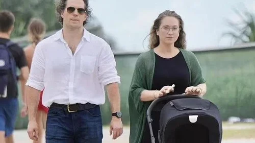 Henry Cavill y Natalie Viscuso dan la bienvenida a su primer hijo