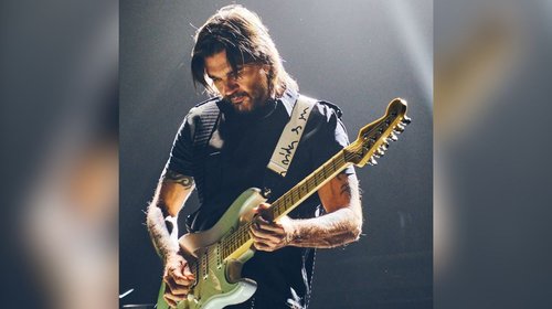 Juanes lanza su álbum más personal, 'JuanesTeban'