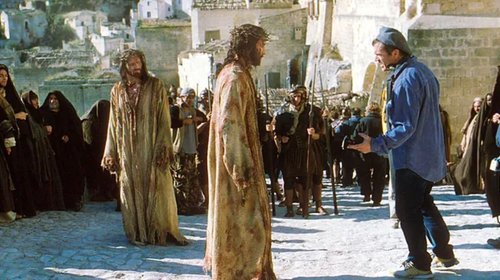 'Asesora' exarzobispo rodaje de 'La Resurrección de Cristo'